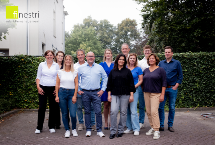 Finestri (700 x 472 px)