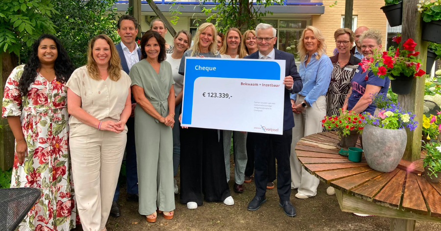 Uitreiking cheque bekwaam is inzetbaar